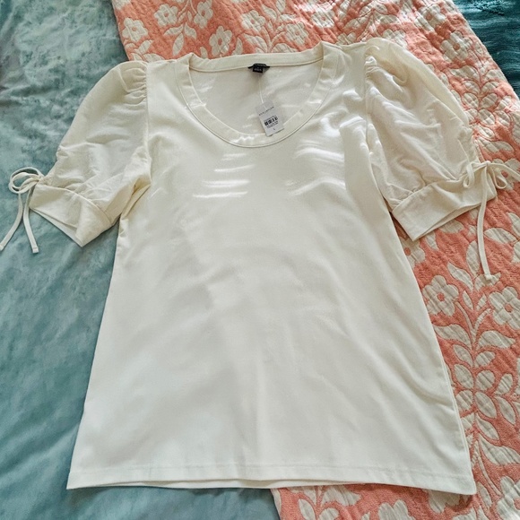Ann Taylor cream colored top! NWT! Size Large! - Picture 2 of 11